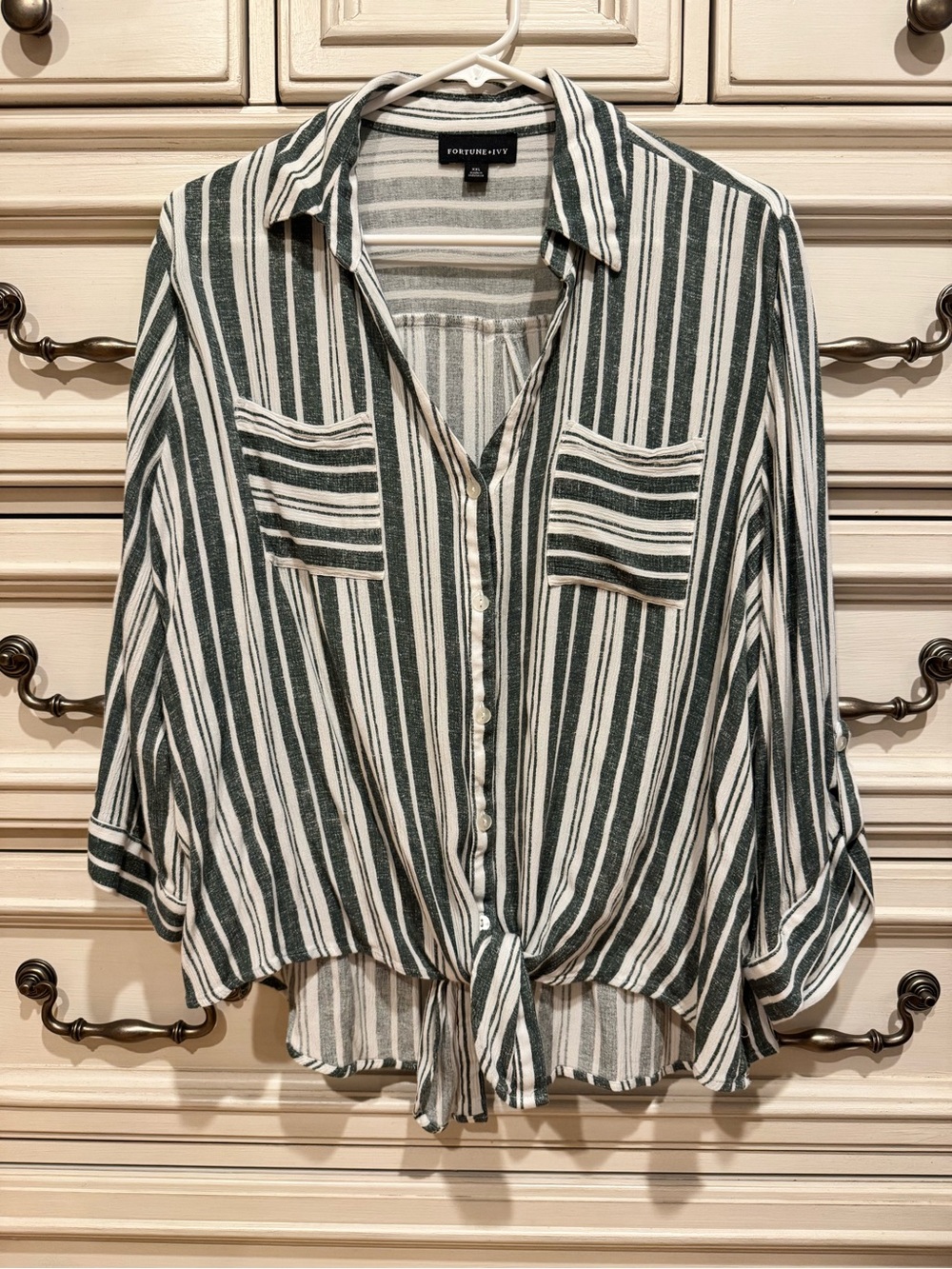 Fortune + Ivy Green and White Striped Tie-Front Button-Down Blouse